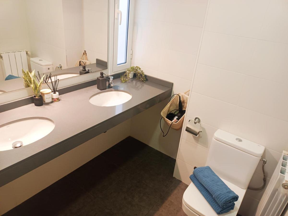 Private Rooms In Born Barcelona Exterior photo