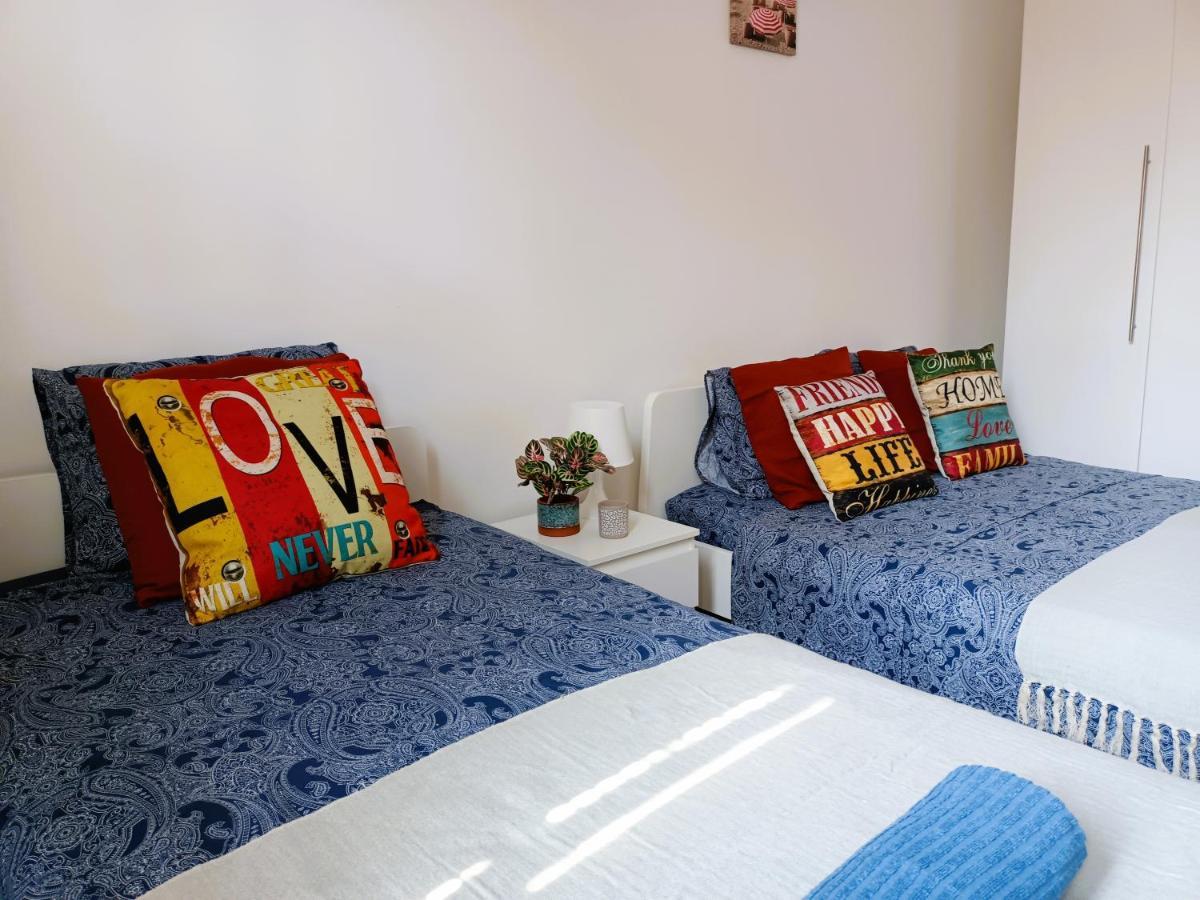 Private Rooms In Born Barcelona Exterior photo
